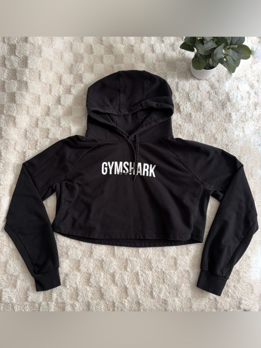 Women’s Black Gymshark Loose Fit Training Cropped Hoodie • Large